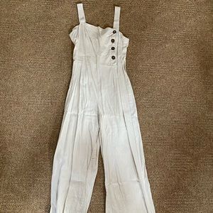 tan button jumpsuit - size 9 (not juniors)